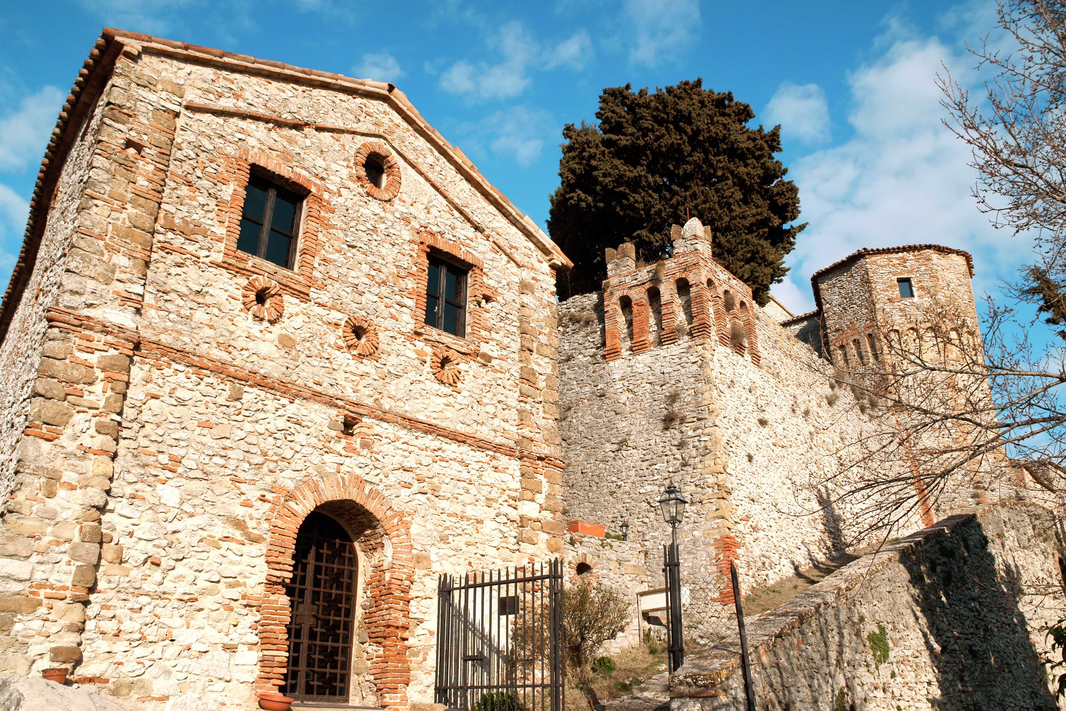 Il castello di Montebello - Bertazzoni